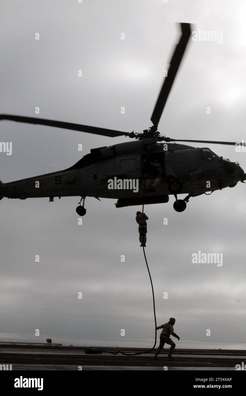 Exsposive Ordananace Disposal Mobile Unit 11 Platoon, fast roping ...