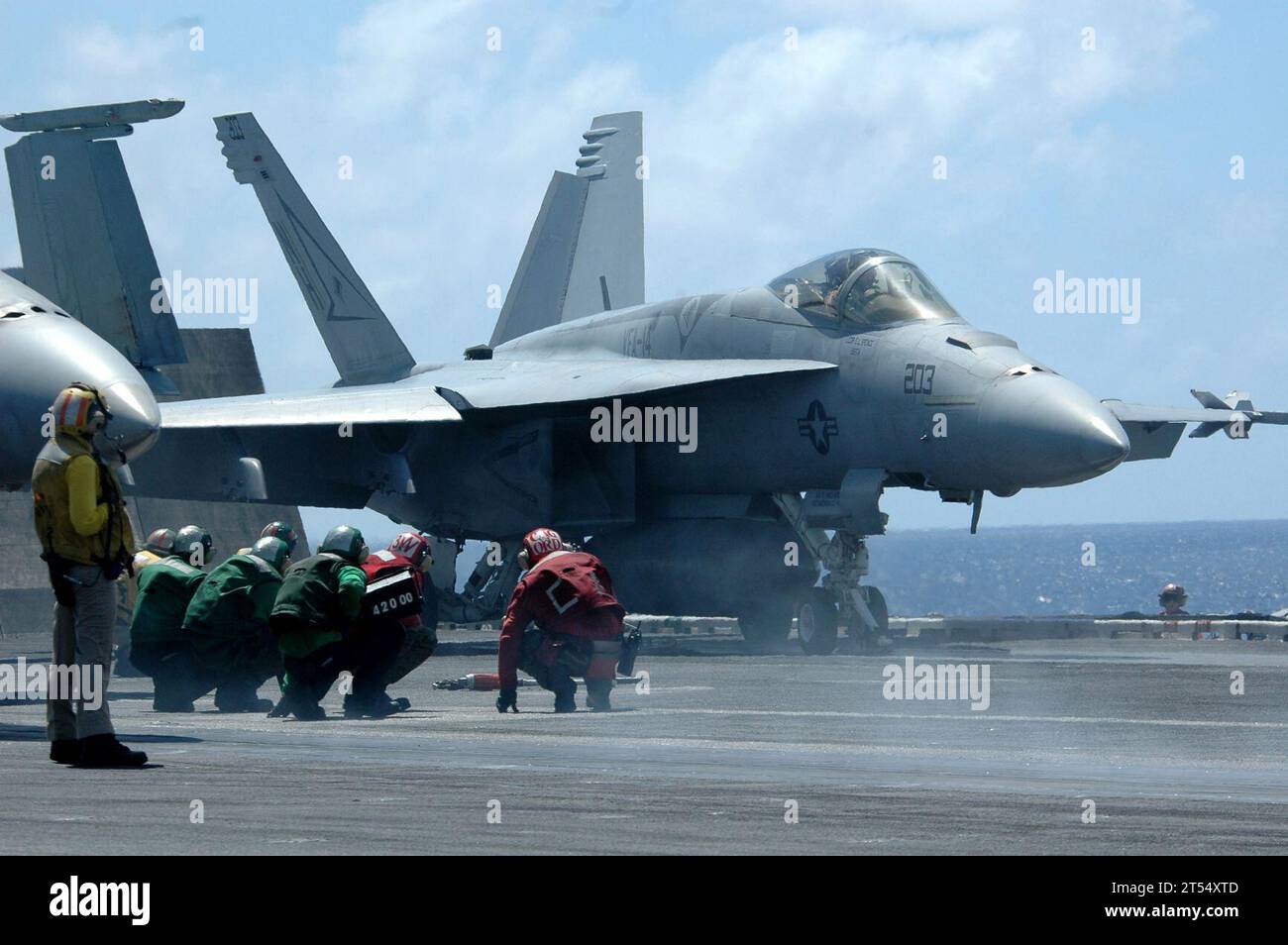 F A 18E Super Hornet Nuclear powered Aircraft Carrier USS Nimitz CVN f-a-18e-super-hornet-nuclear-powered-aircraft-carrier-uss-nimitz-cvn