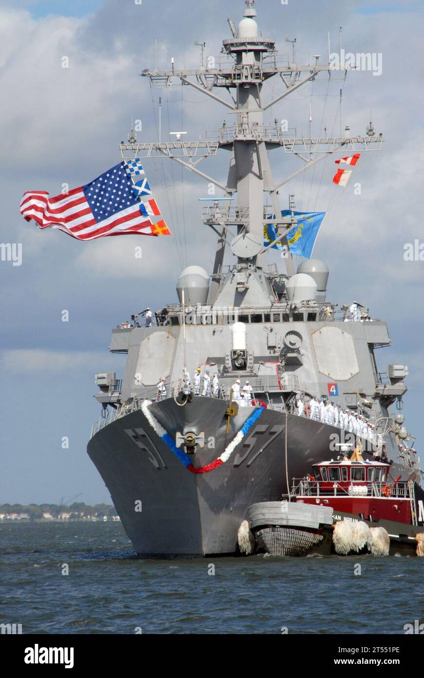 Flag, guided-misstle destroyer USS Mitscher (DDG 57), Homecoming, Naval Station Norfolk, Norfolk, Partnership of the Americas (POA), Va. Stock Photo