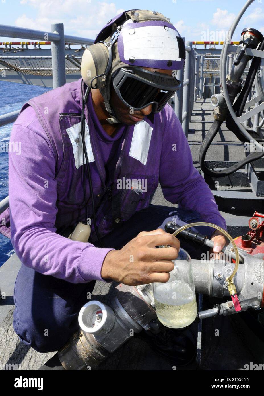 fuel sampling, Gulf of Aden, Kearsarge Amphibious Ready Group, purple ...