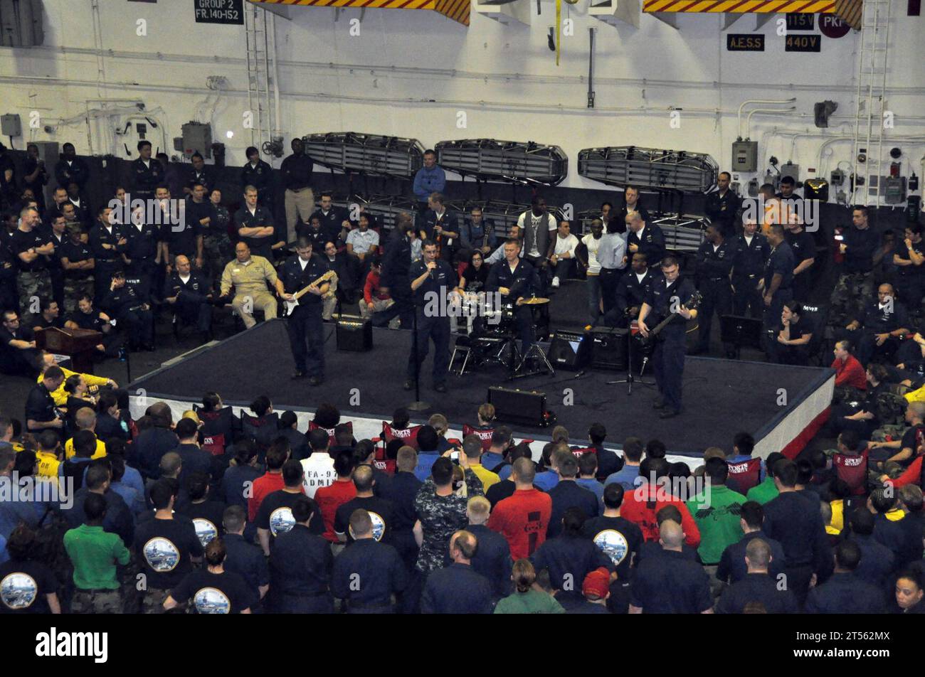 Mwr us navy hi-res stock photography and images - Alamy