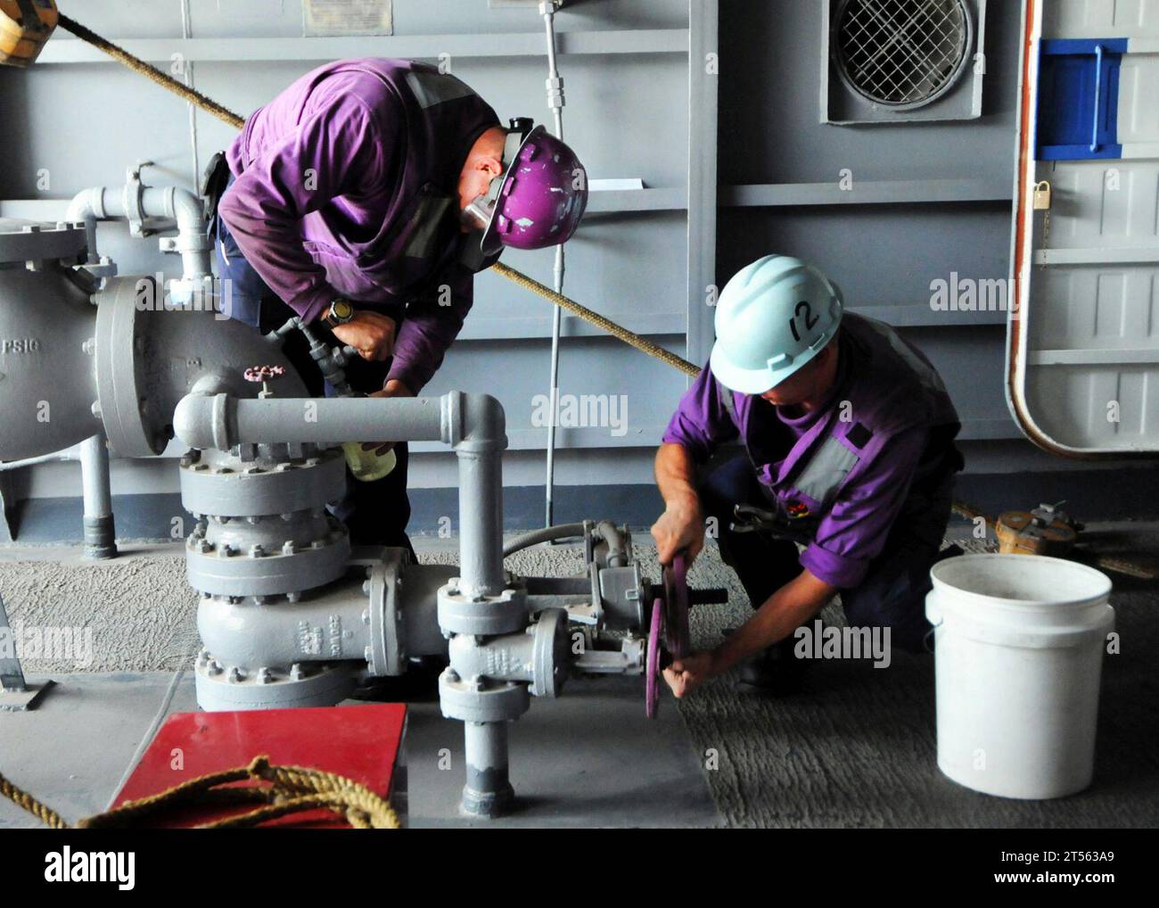 Uss rainer hi-res stock photography and images - Alamy