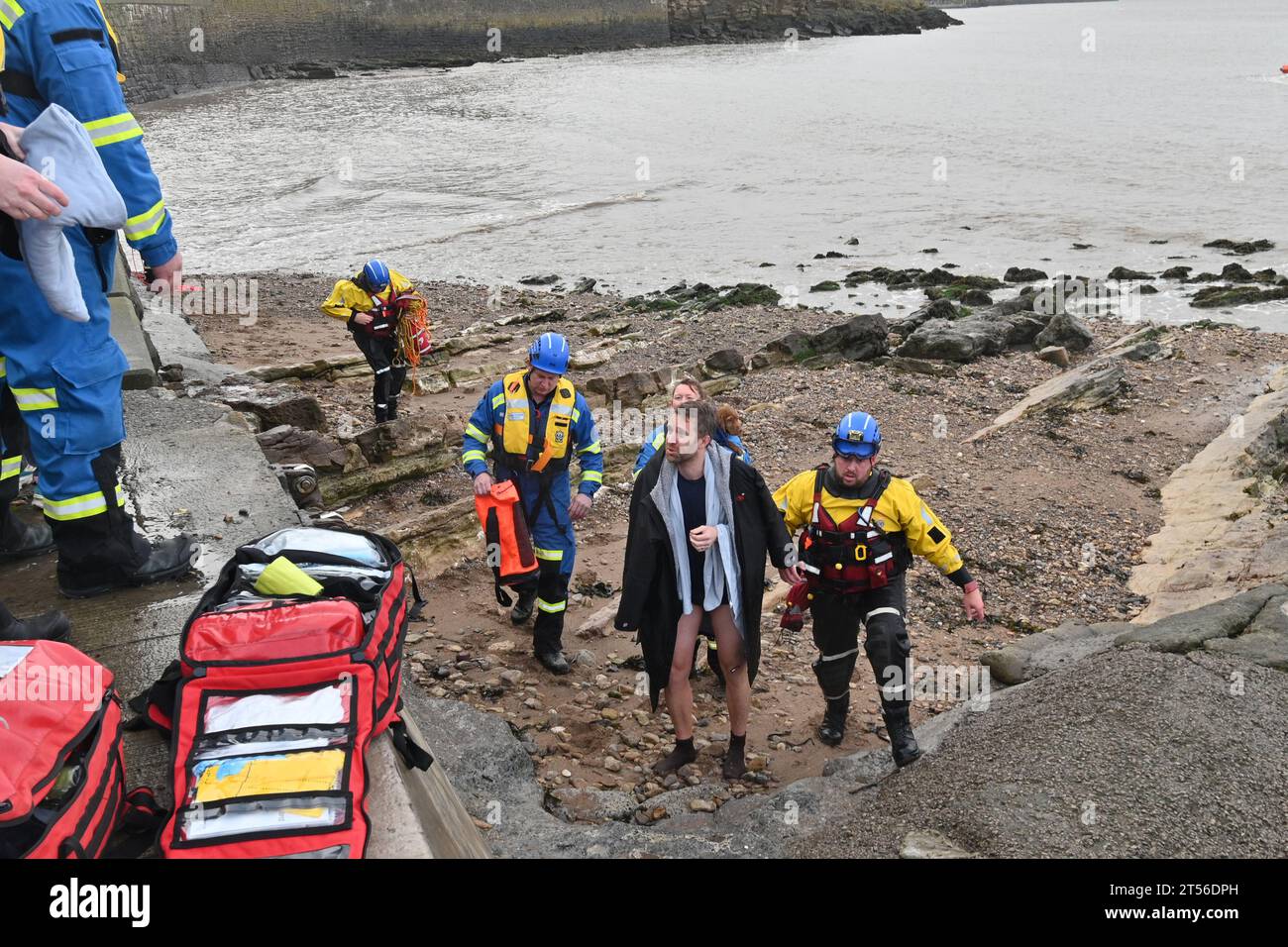 Clevedon, UK. 03rd Nov, 2023. RNLI full turnout to rescue stranded dog and his owner. Clevedon Seafront opposite Clevedon Pier. Picture Credit: Robert Timoney/Alamy Live News Stock Photo