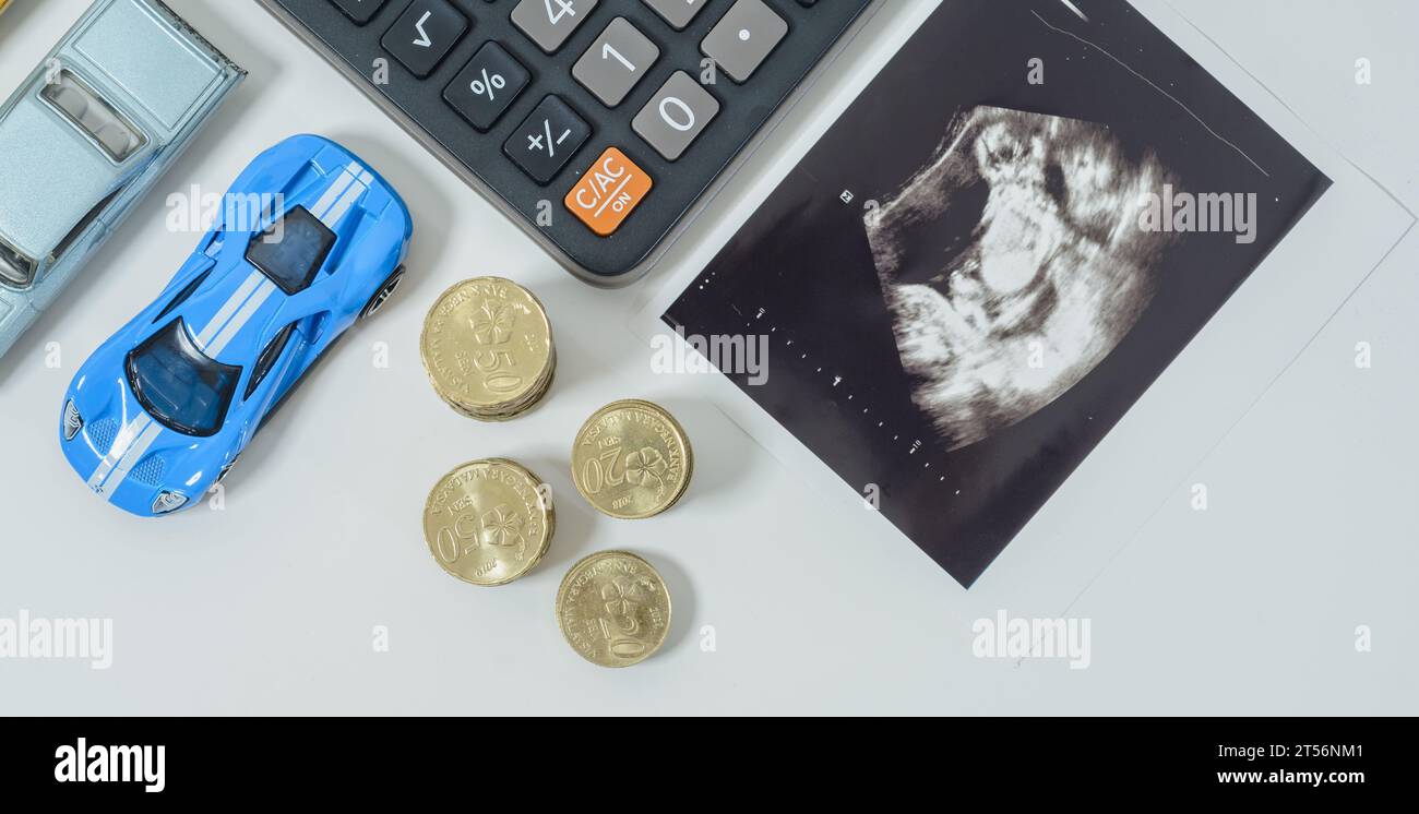 Financial Planning For Parents Stock Photo Alamy Financial Planning For Parents Stock Photo Alamy