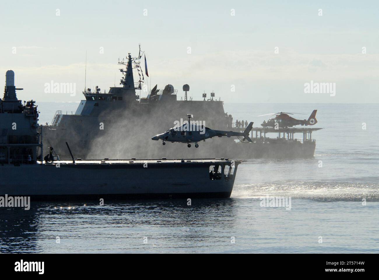 US Navy An Ecuadorian navy Bell 230 helicopter lands aboard the ...