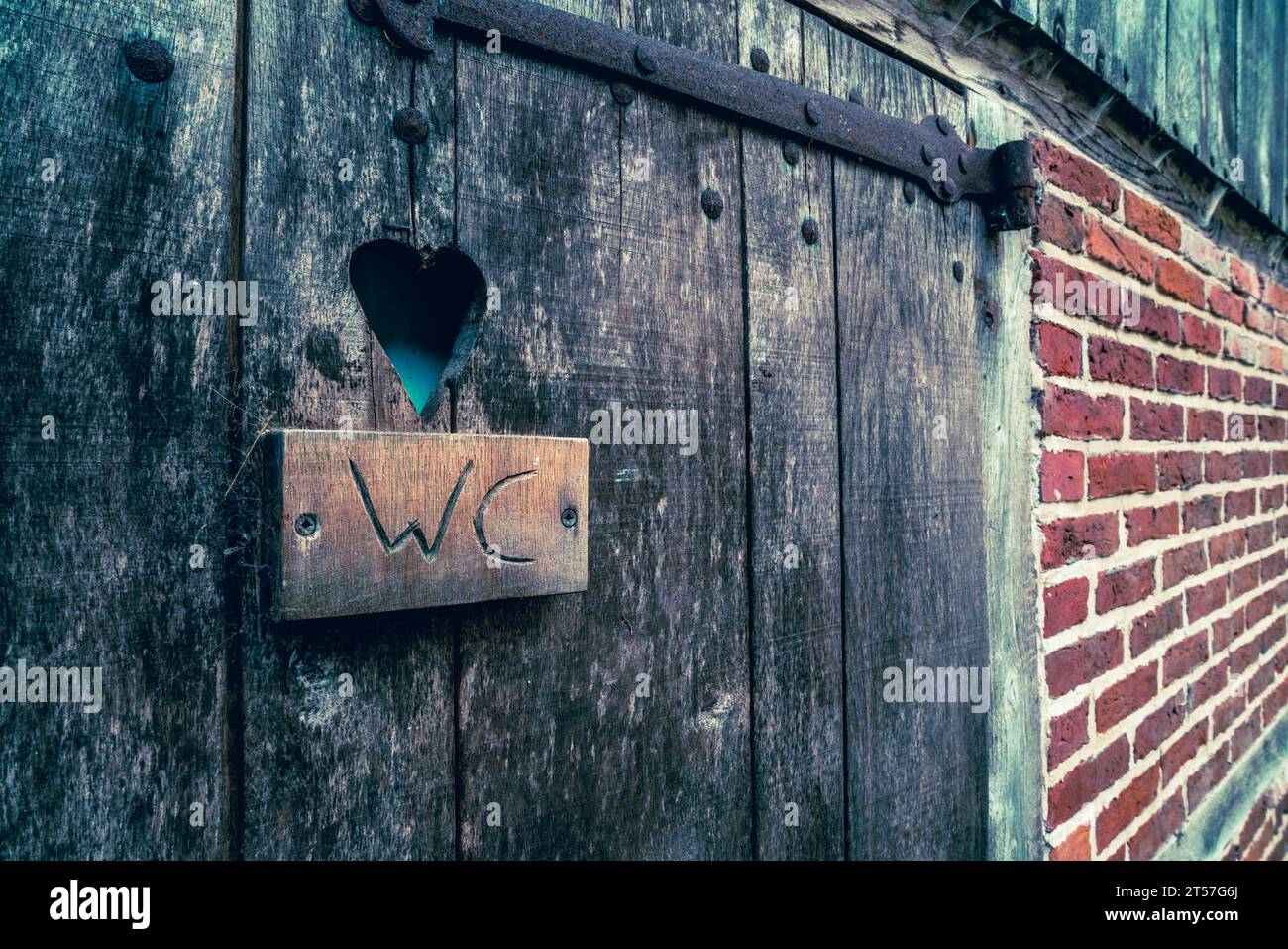outdoor-toilet-at-a-dutch-farmhouse-stock-photo-alamy