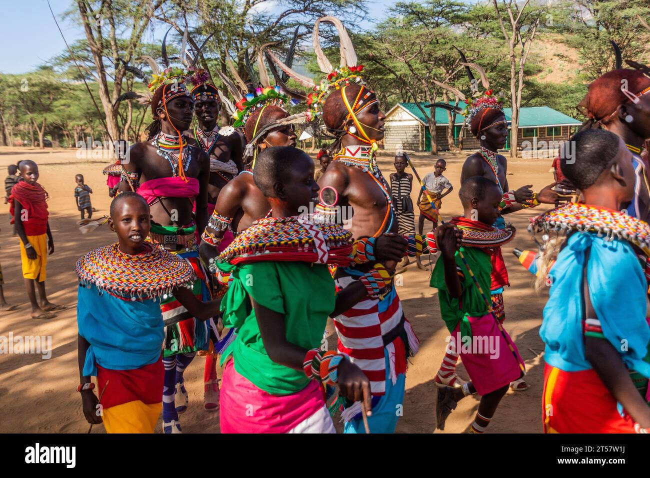 Africa tribal girl dance hi-res stock photography and images - Page 3 -  Alamy