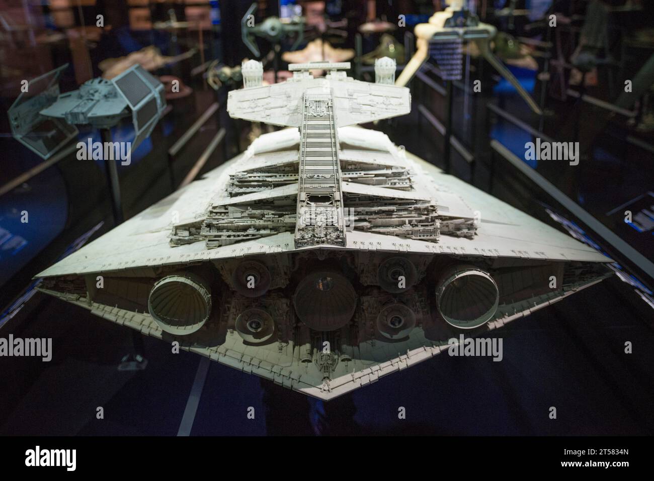 Original Imperial-class Star Destroyer model used in Star Wars - The ...