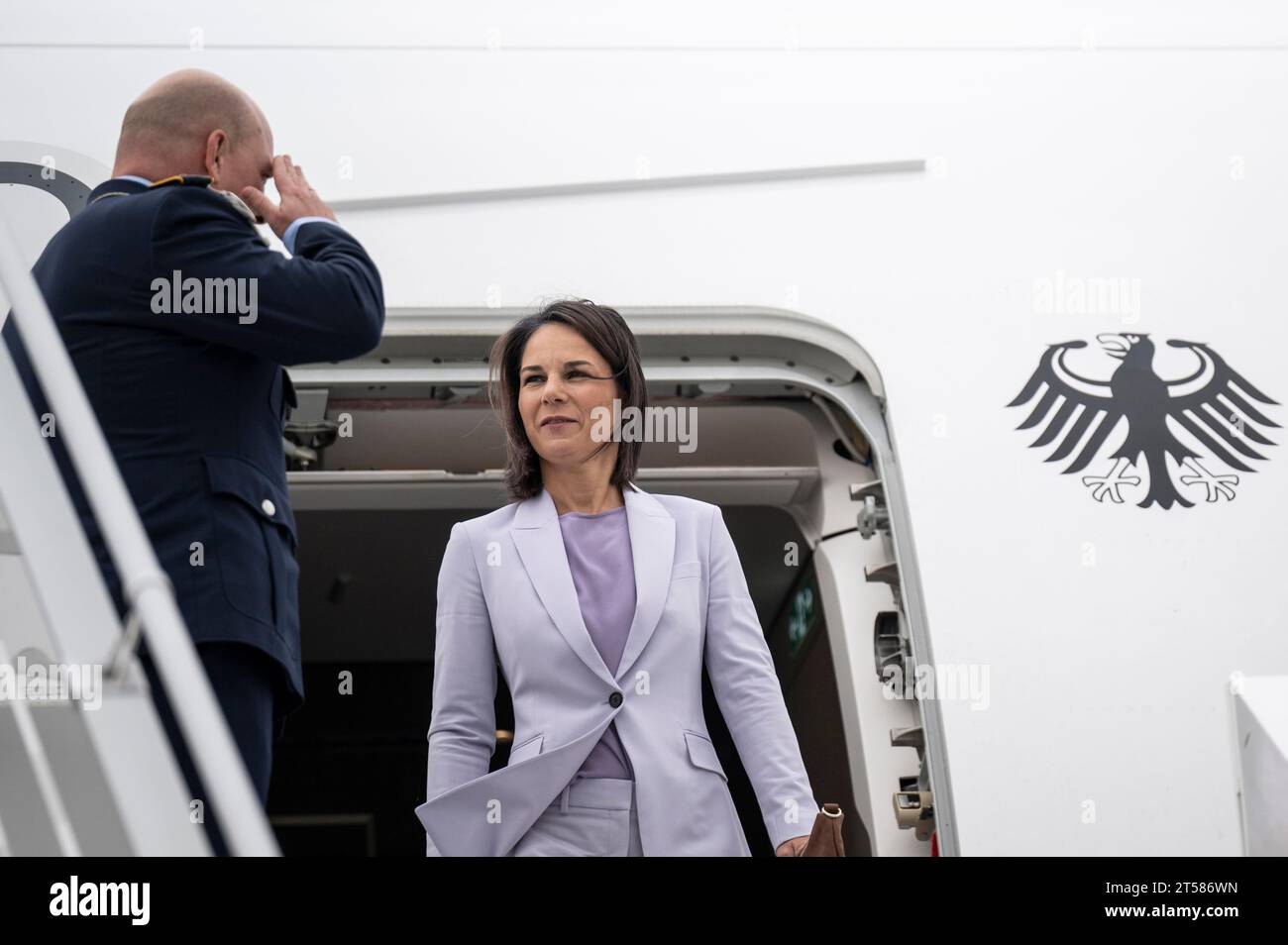 Eriwan, Armenia. 03rd Nov, 2023. Annalena Baerbock (Alliance 90/The Greens), Federal Minister for Foreign Affairs, gets off the government plane. Germany and Armenia have a bilateral relationship. Credit: Hannes P. Albert/dpa/Alamy Live News Stock Photo