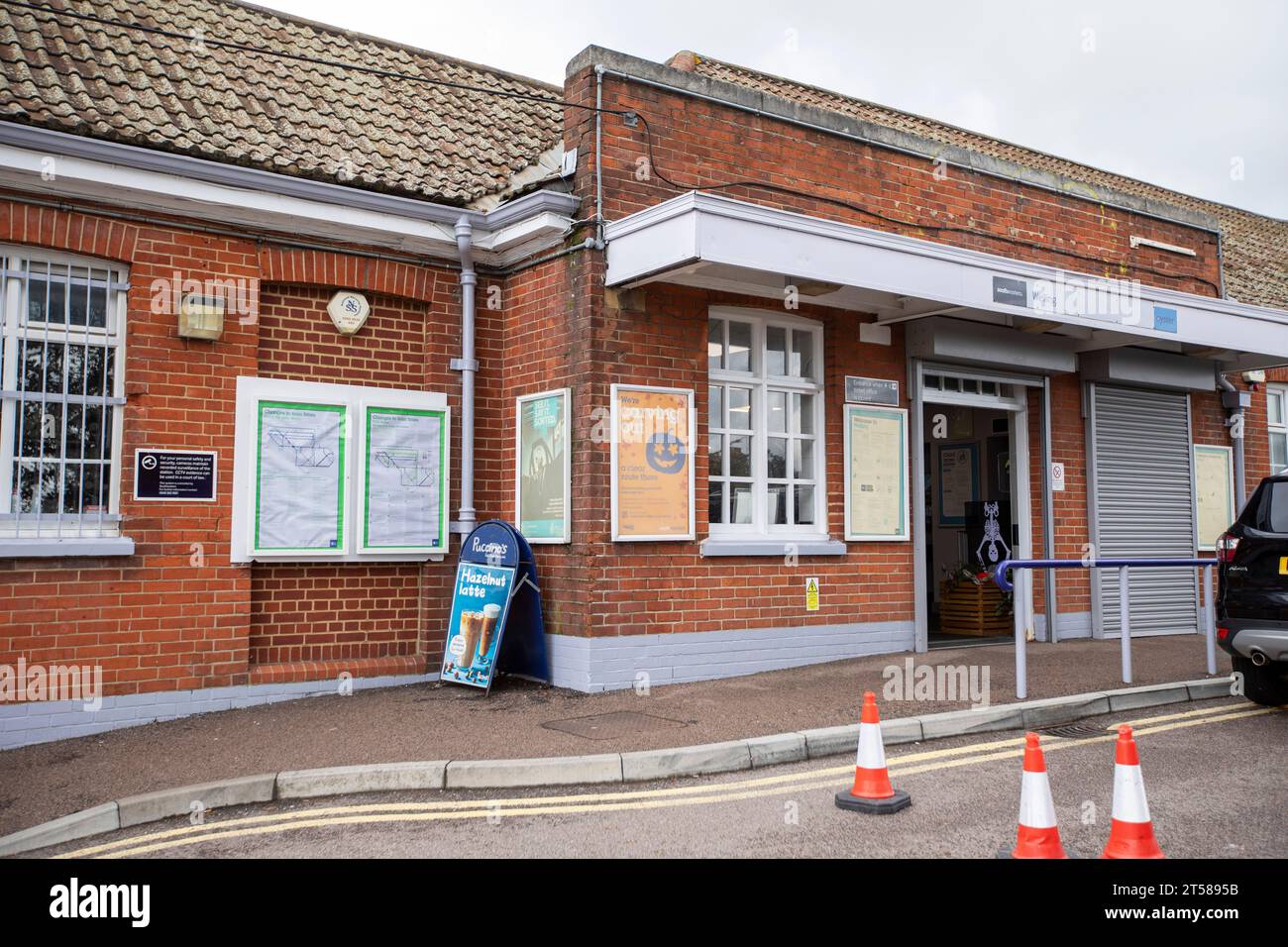 Welling railway station is situated in Welling, part of the London ...