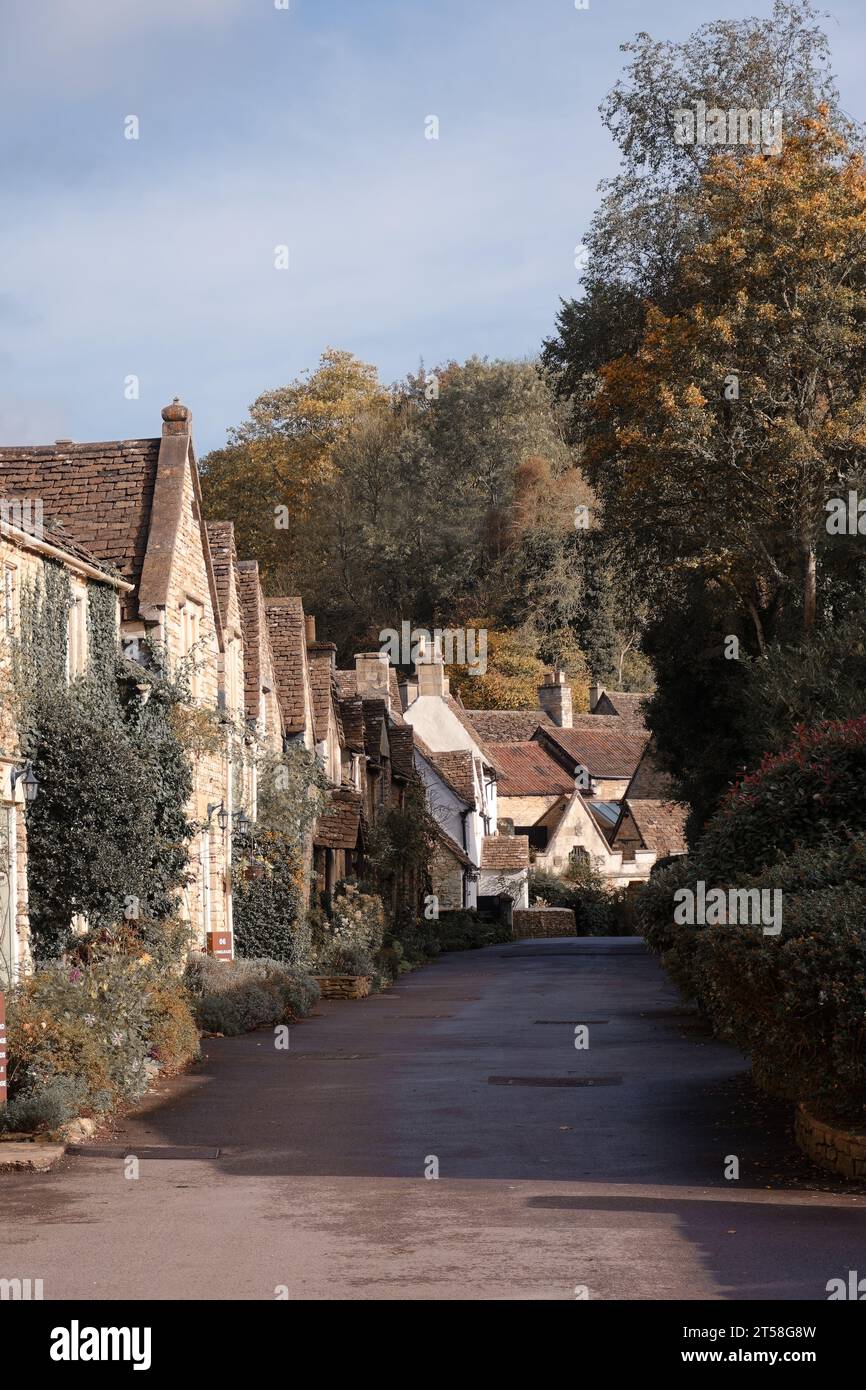 Manor house castle combe hi-res stock photography and images - Alamy