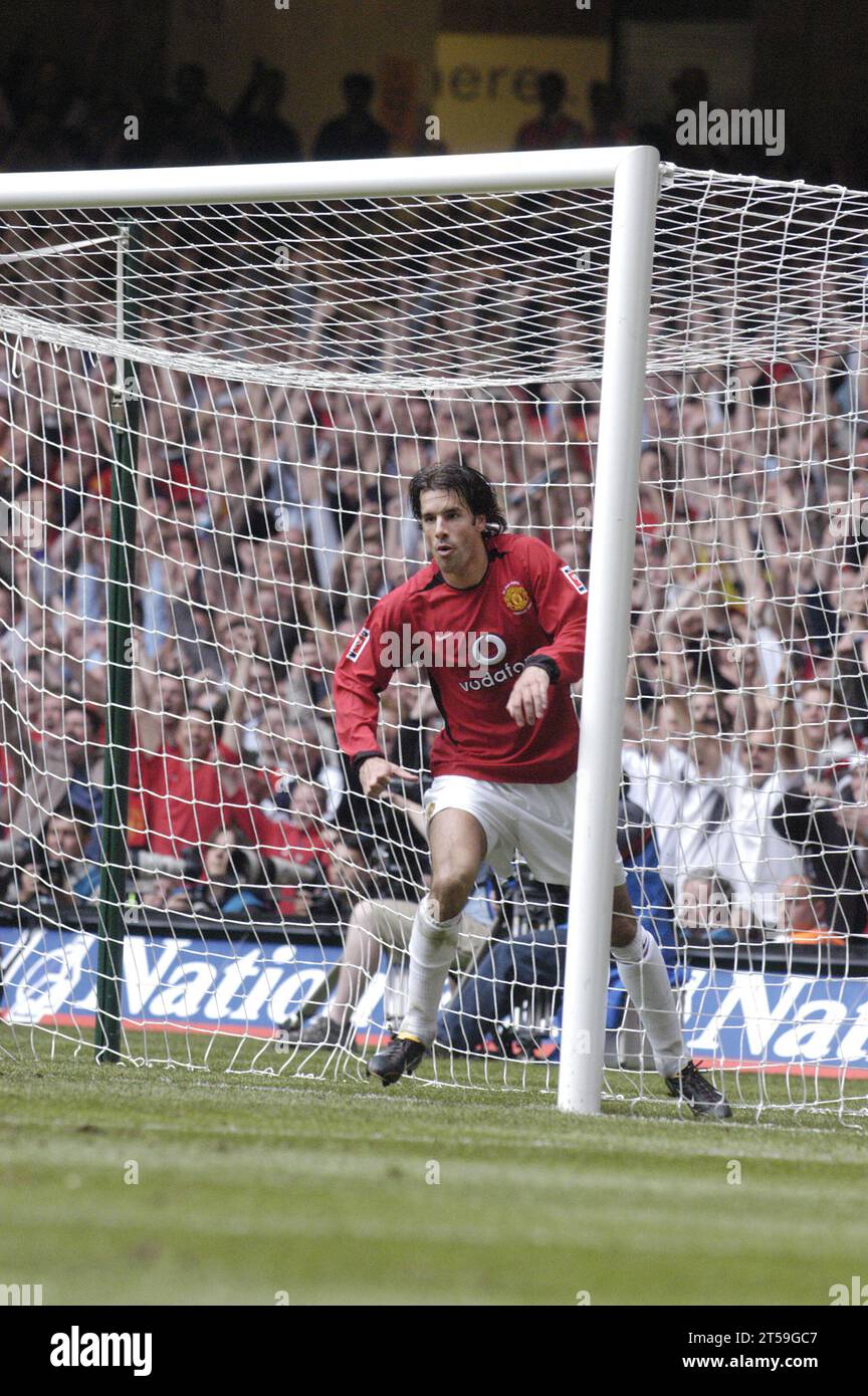 RUUD VAN NISTELROOY, FA CUP FINAL, 2004: Van Nistelrooy  celebrates his second goal and his team's third. FA Cup Final 2004, Manchester United v Millwall, May 22 2004. Man Utd won the final 3-0. Photograph: ROB WATKINS Stock Photo