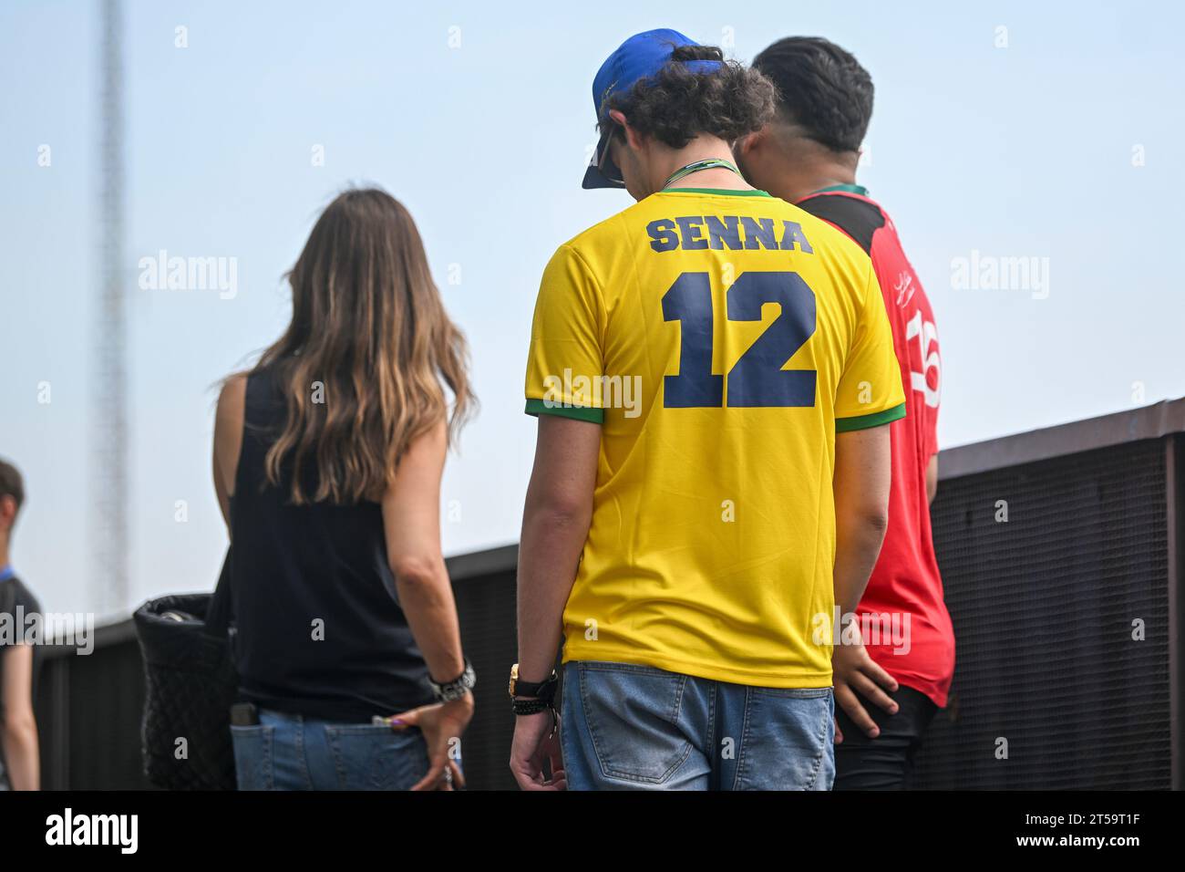 Sao Paulo, Brazil . 03rd Nov, 2023. SAO PAULO, Brazil, 3. November 2023; Brazilian fan in Ayrton Senna t-shirt during the second day (Friday) of the GP DO BRASIL DE FORMULA 1, Autodromo de Interlagos - F1 GP BRAZIL 2023 - Formel 1 Grand Prix Brasilien - Formula One, Formel 1, Formule 1 - fee liable image - Photo Credit: © Richard CALLIS /ATP images (CALLIS Richard/ATP/SPP) Credit: SPP Sport Press Photo. /Alamy Live News Stock Photo