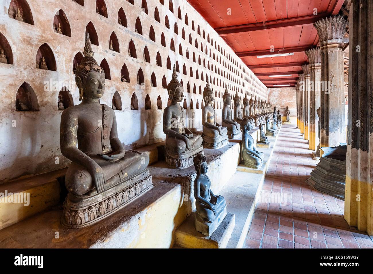 Wat Si Saket(Wat Sisaket), Buddha statues at cloister, Vientiane, Laos, Southeast Asia, Asia Stock Photo