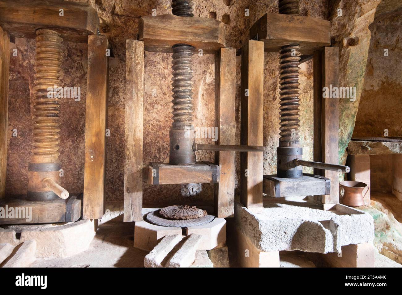 Antique wooden olive press hi-res stock photography and images - Alamy