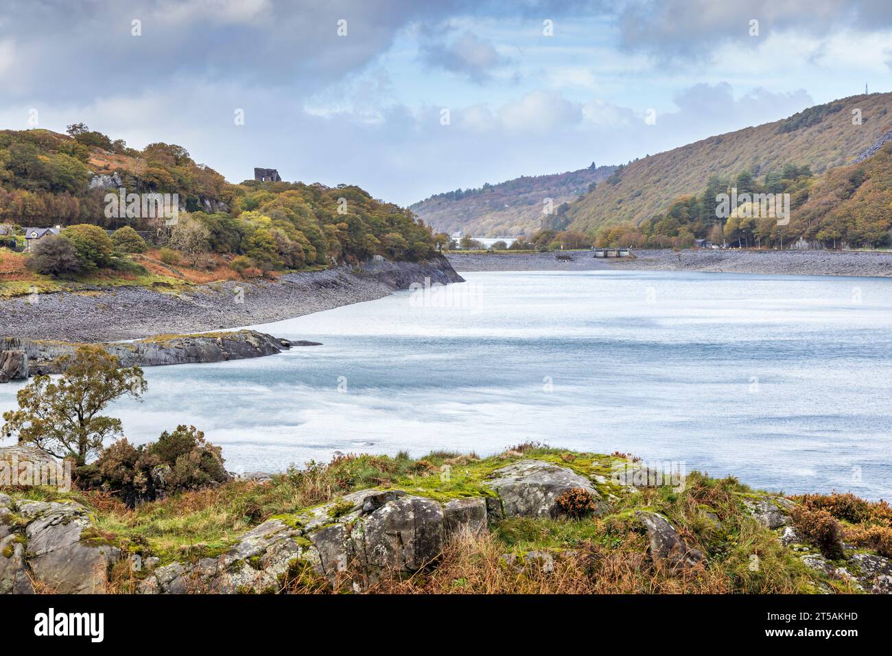 Llyn Peris near Llanberis in Gwynedd, Snowdonia National Park, North Wales. Stock Photo