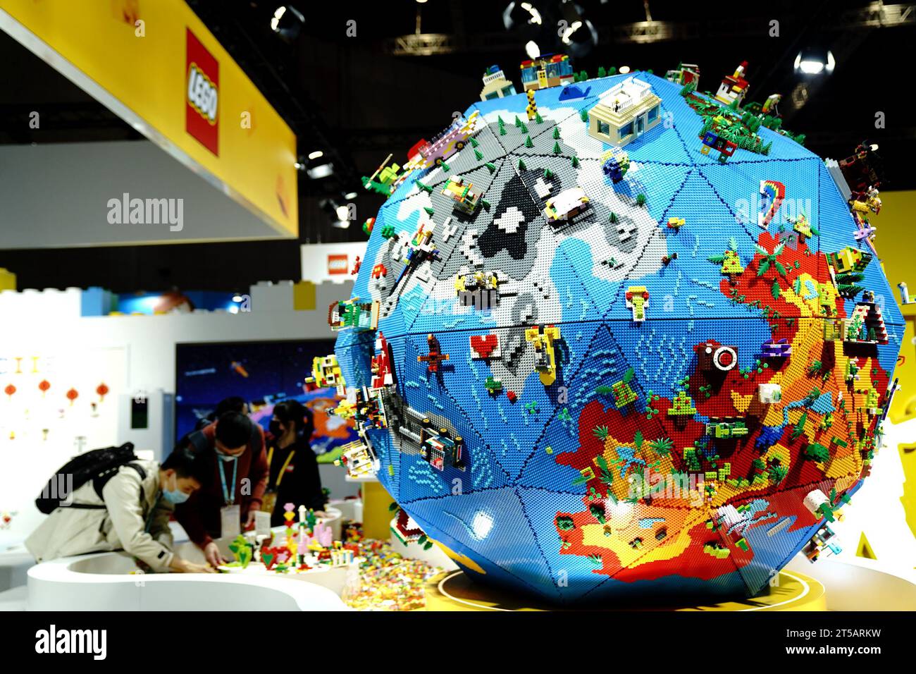 Lego Globe Stock Illustrations – 37 Lego Globe Stock Illustrations