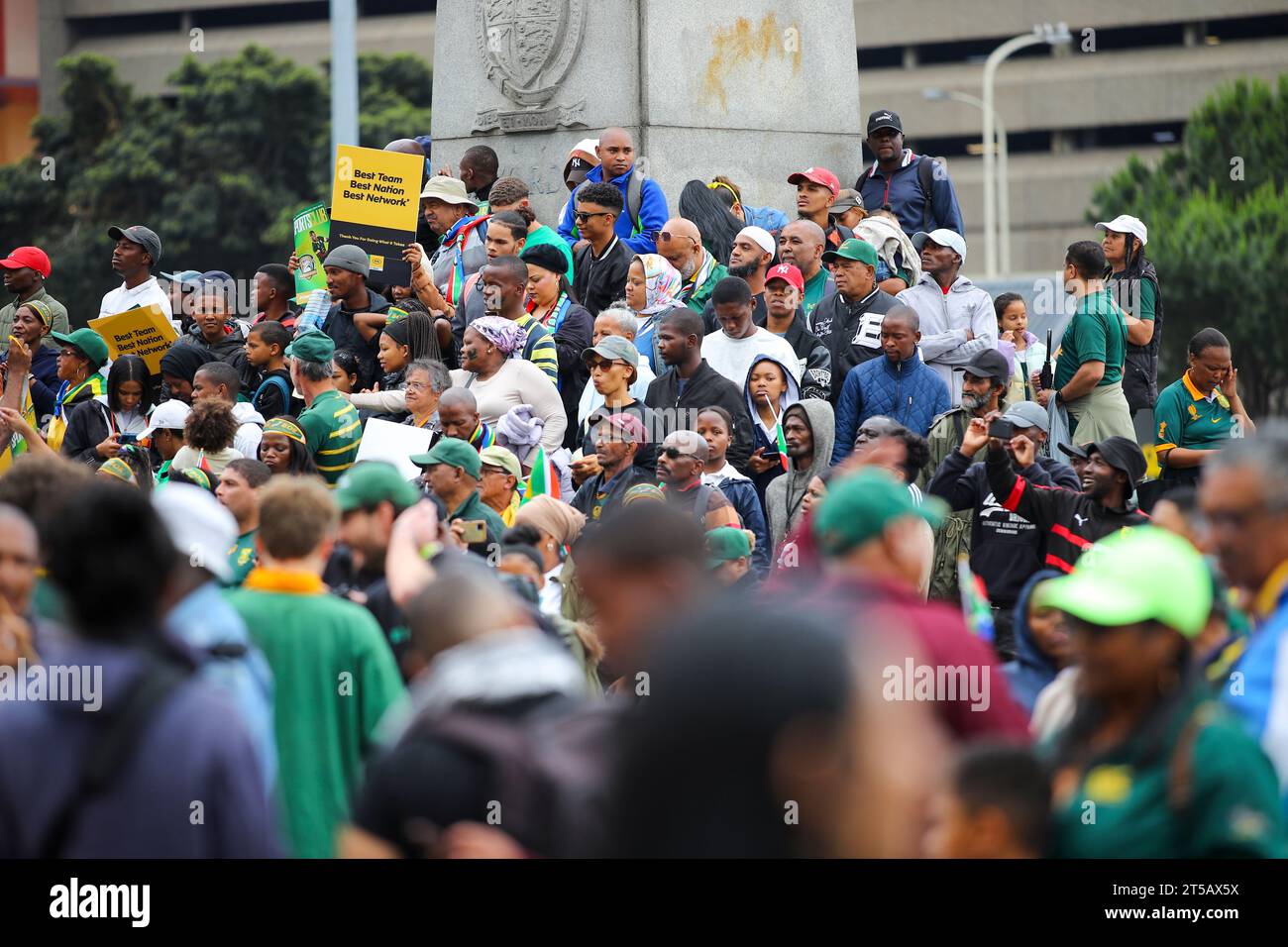 CAPE TOWN, SOUTH AFRICA - NOVEMBER 03: fans on the steps at the Grand Parade during the Springbok Trophy tour in Cape Town on November 03, 2023 in Cape Town, South Africa. The Springboks beat the New Zealand All Blacks 12-11 to win the Rugby World Cup in Paris, France on Saturday 28 October 2023. (Photo by Roger Sedres) Stock Photo