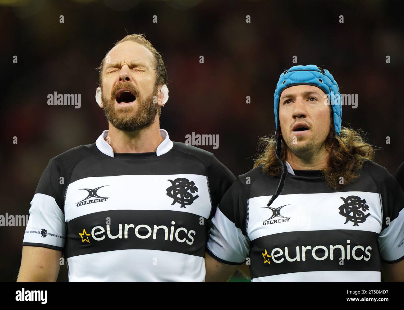 Barbarians' Alun Wyn Jones and Justin Tipuric sing the Welsh national ...