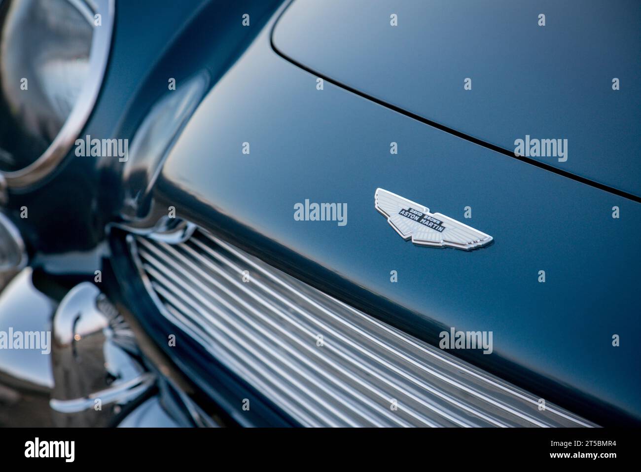 1965 Aston Martin DB5, marque, badge and grille detail view Stock Photo
