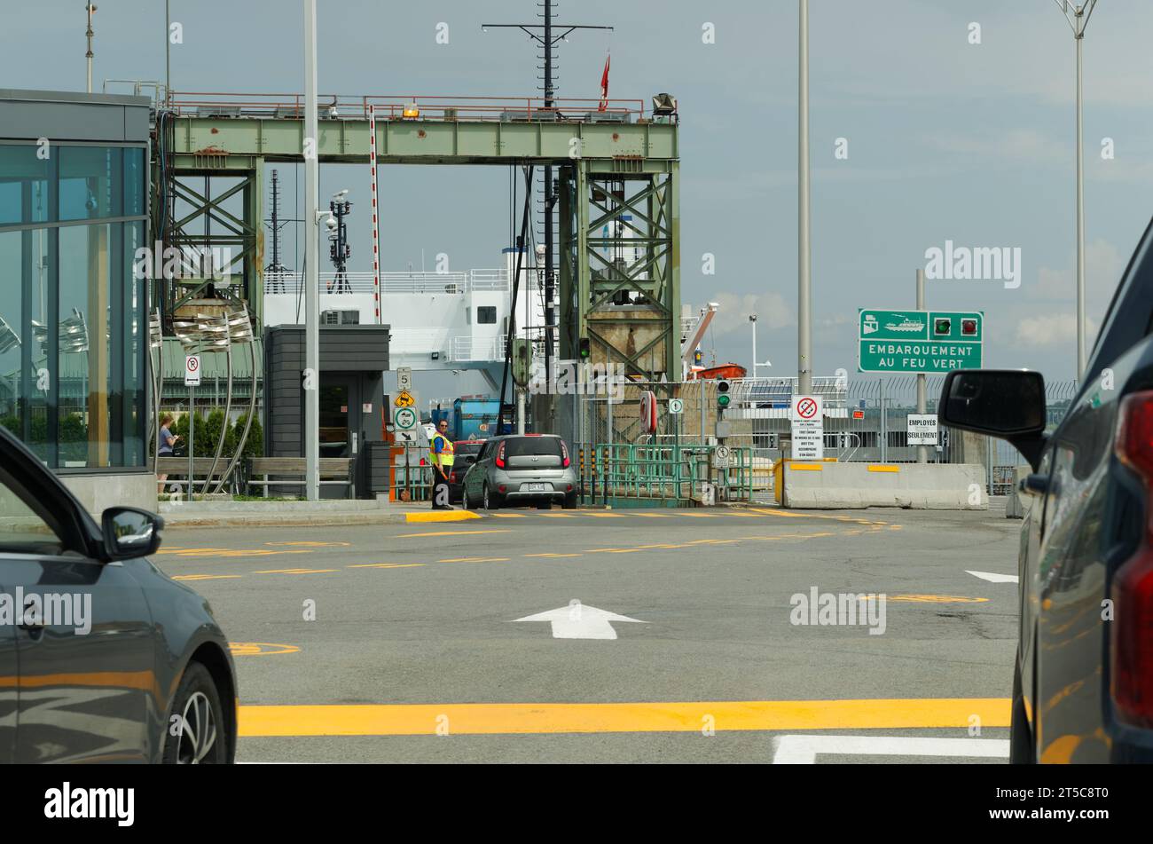 Ferry boat loading hires stock photography and images Alamy