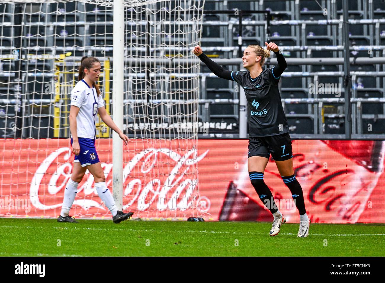 Anderlecht, Belgium. 04th Nov, 2023. Dilja Yr Zomers (7) of OHL scores