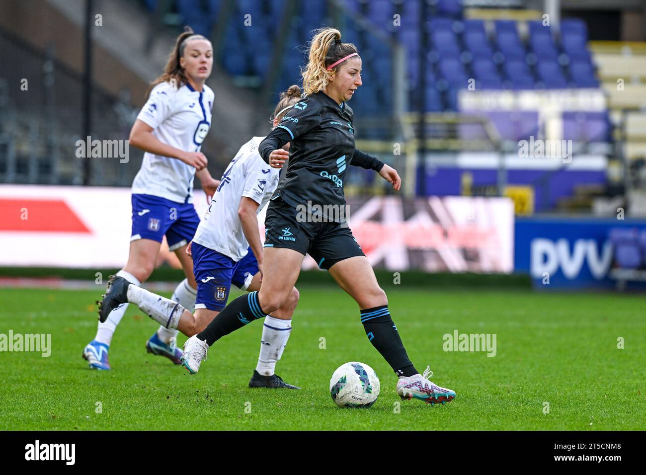 Anderlecht, Belgium. 04th Nov, 2023. Elisa Carravetta (47) of OHL