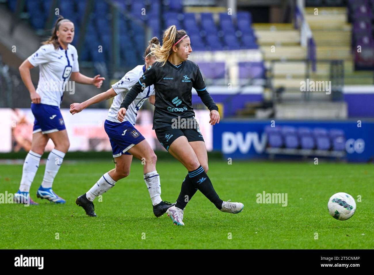 Anderlecht, Belgium. 04th Nov, 2023. Elisa Carravetta (47) of OHL