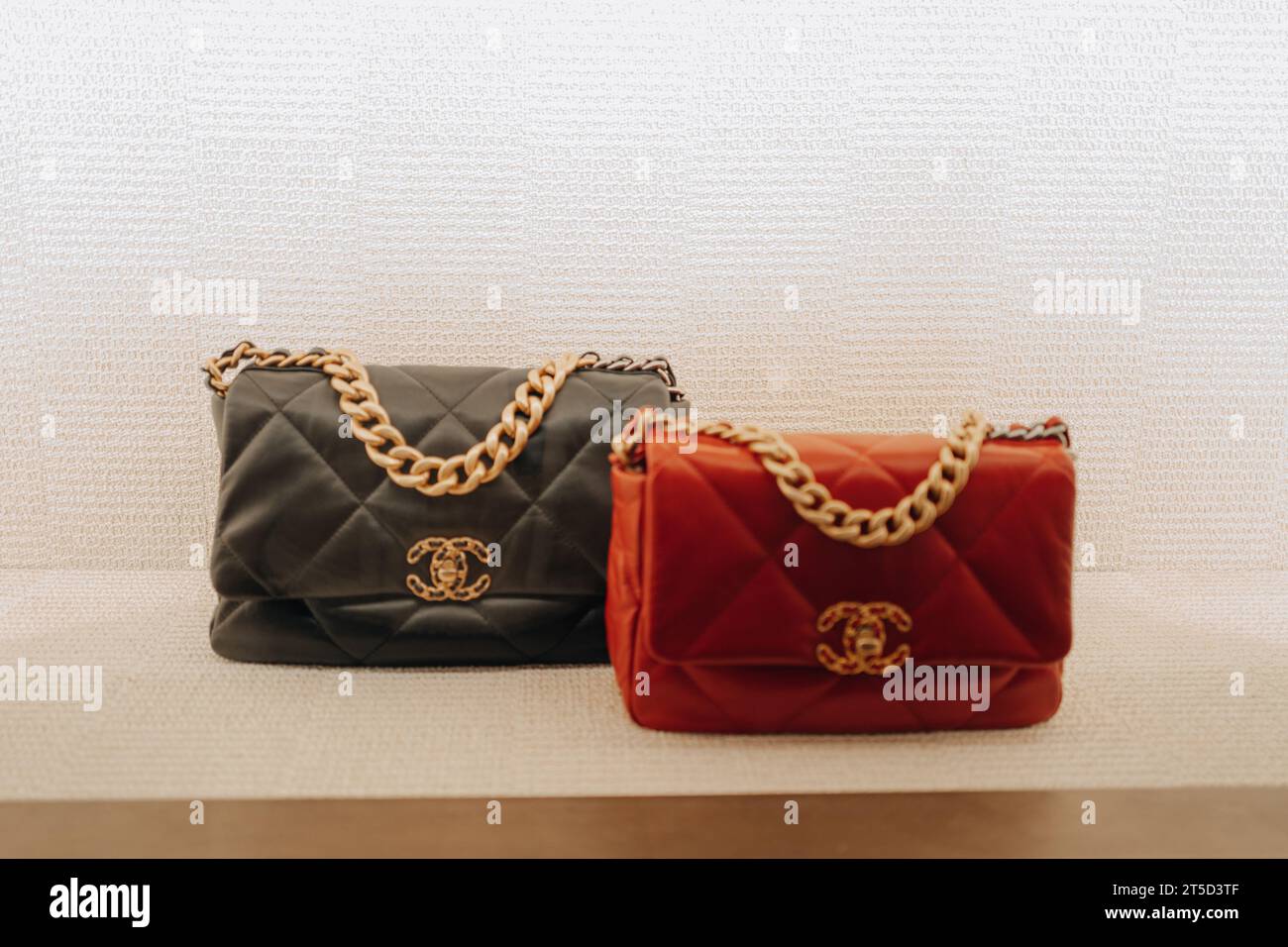 Chanel container clutch hi-res stock photography and images - Alamy