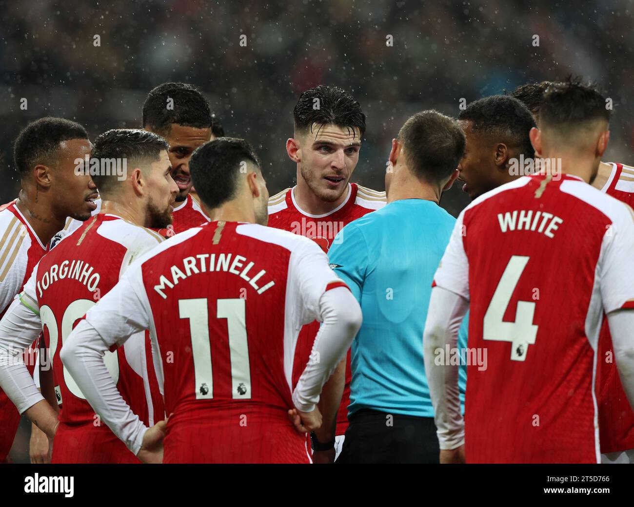 Newcastle Upon Tyne, UK. 4th Nov, 2023. Declan Rice argues with referee ...