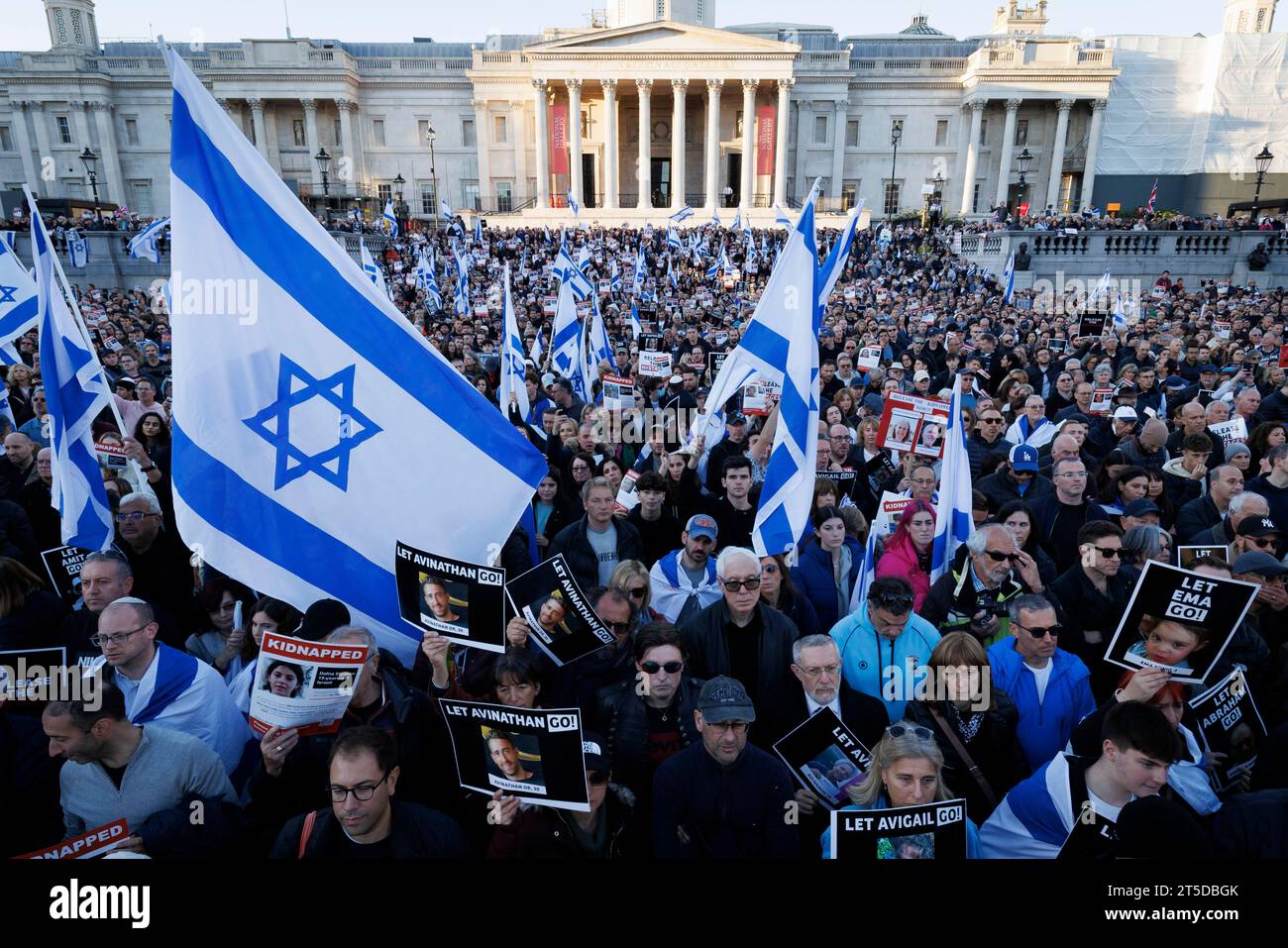 Thousands gather at Trafalgar Square this afternoon in support of the ...