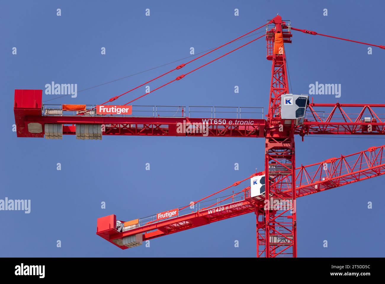 Grue de chantier hi-res stock photography and images - Alamy