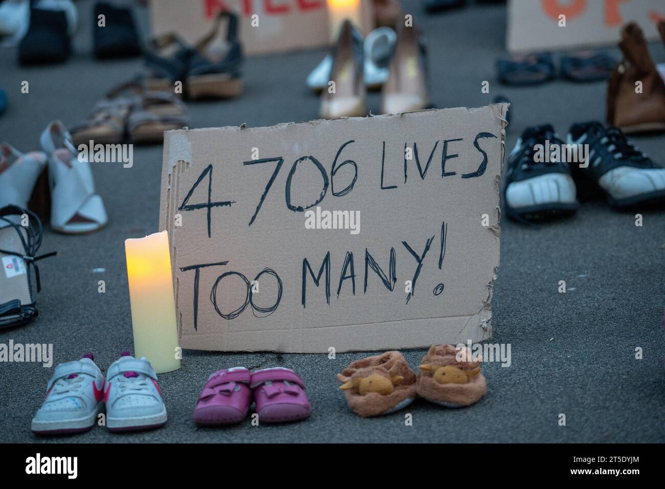 Glasgow, Scotland, UK. 4th Nov, 2023. Fuel Poverty Action vigil to remember those died a