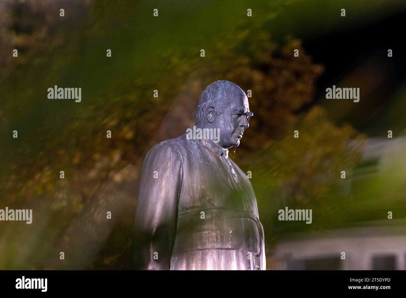 Brunnen mit statuen hires stock photography and images Alamy
