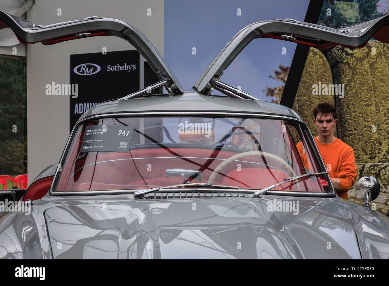 London, UK. 04th Nov, 2023. A 1956 Mercedes-Benz 300 SL Gullwing. Cars spanning from veteran models, to racing and sports cars are on show in the grounds of Marlborough House in London's St James's as part of the RM Sotheby's Automotive Auction preview. The event is run in Association with the London to Brighton Veteran Car Run. Credit: Imageplotter/Alamy Live News Stock Photo