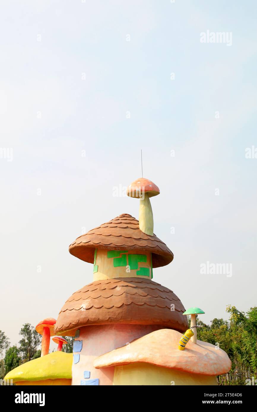 mushroom shape building Stock Photo Alamy