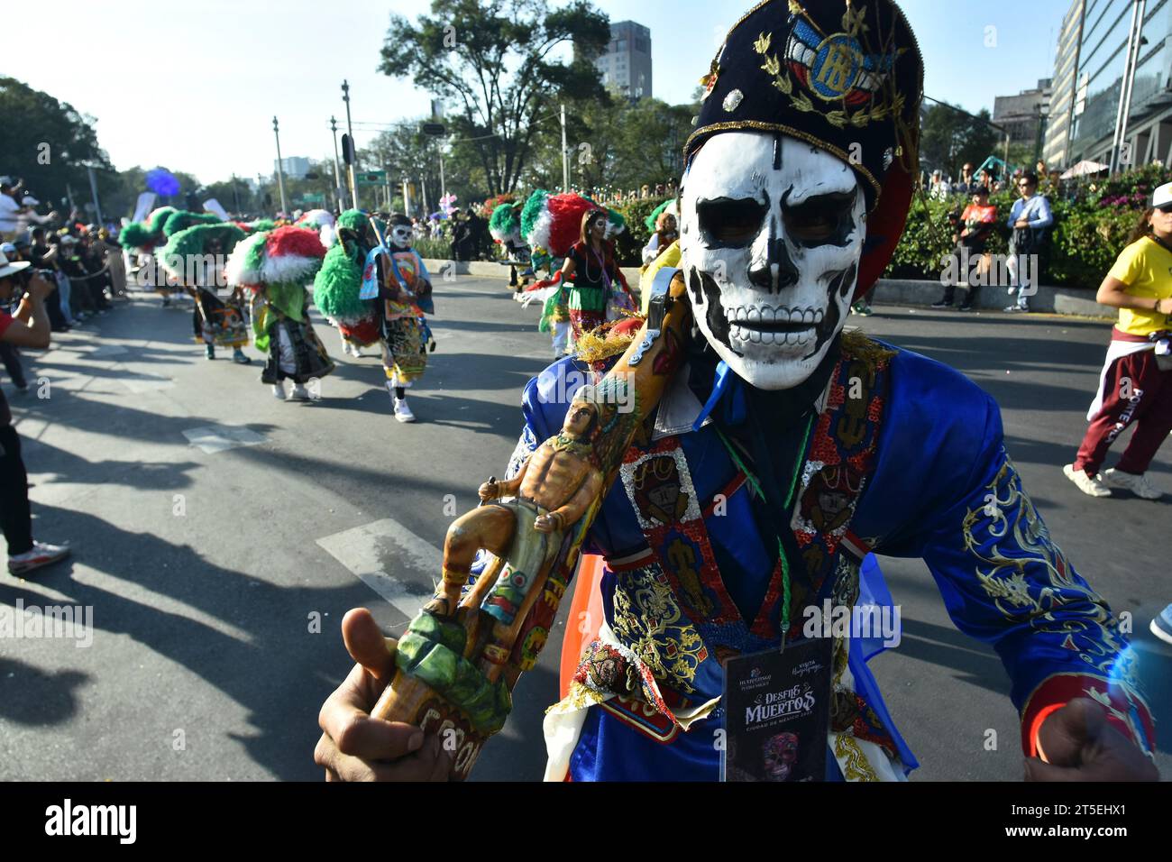 Mexico City, Mexico. 04th Nov, 2023. November 4, 2023, Mexico City, Mexico: Participants take part during the ‘ 8th Mega Day of the Dead Annual Parade at Reforma Avenue, on the occasion of ending the Day of the Dead celebrations. on November 4, 2023 in Mexico City, Mexico. (Photo by Carlos Tischler/ Credit: Eyepix Group/Alamy Live News Stock Photo