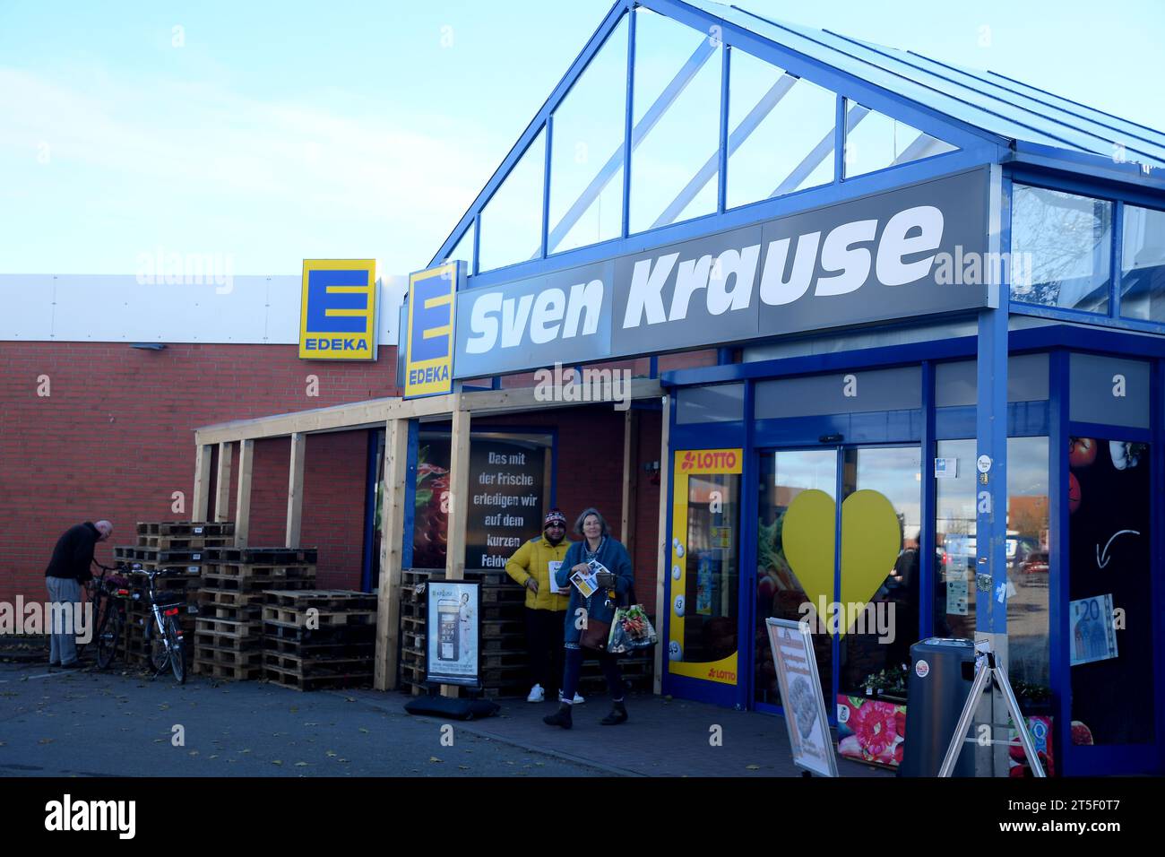 Burger/Fehmarn/Germany/04 November 2023/. Ed eka and aldi grocery