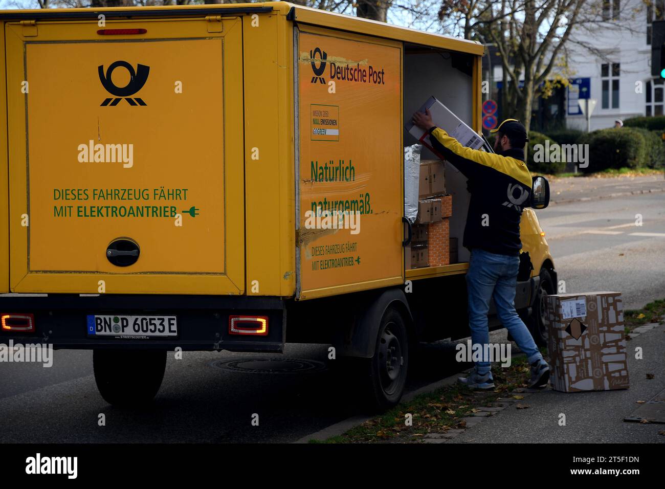 DEUTSCHE POST PACKET visual data 6