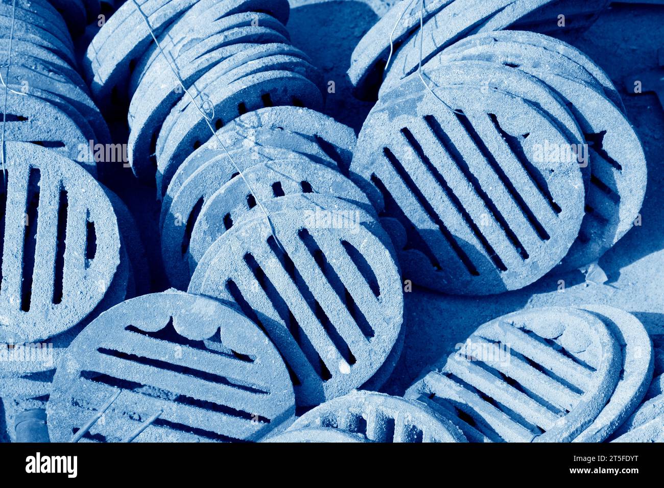 Pig casting hi-res stock photography and images - Alamy