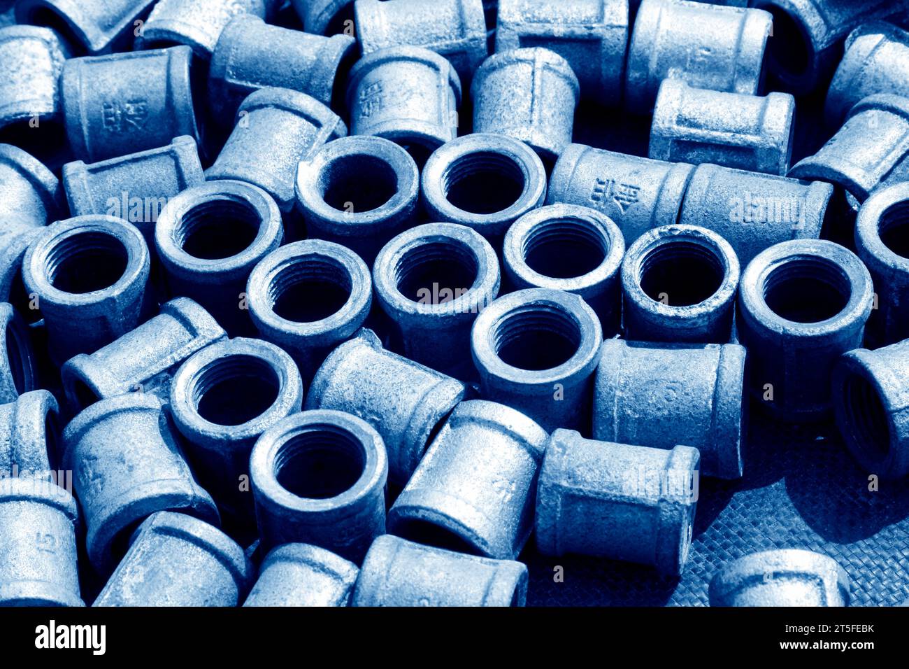 Plumbing pipe fittings hi-res stock photography and images - Alamy