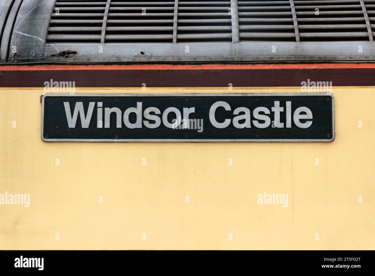 57601 'Windsor Castle' at platform 5 at Preston railway station, working the 1Z31 1427 Preston to Liverpool Lime Street. 57313. Stock Photo