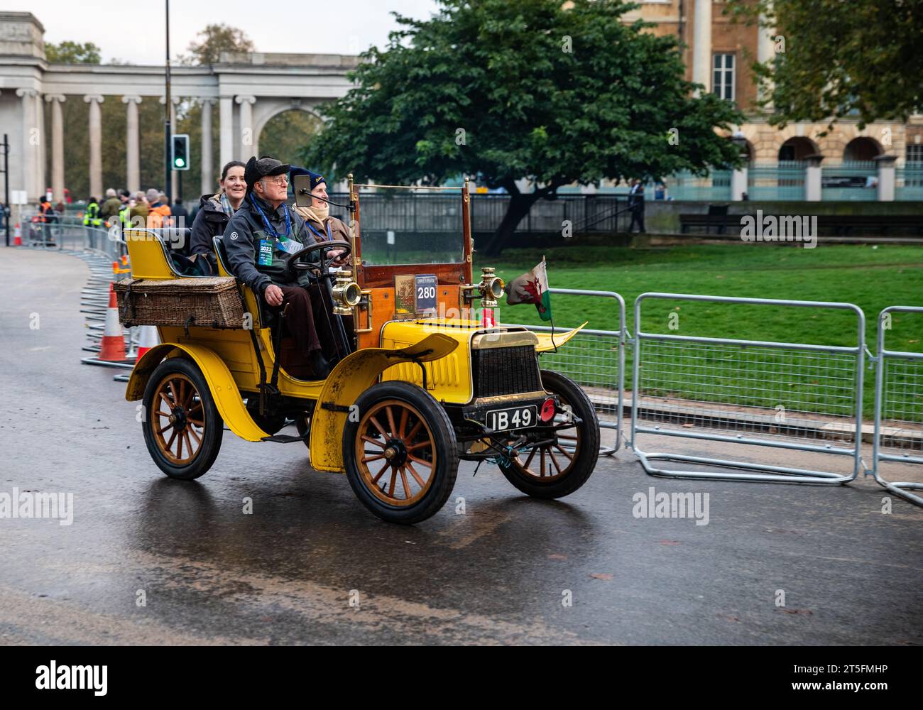 Hyde Park, London, UK. 5th Nov, 2023. London to Brighton Veteran Car