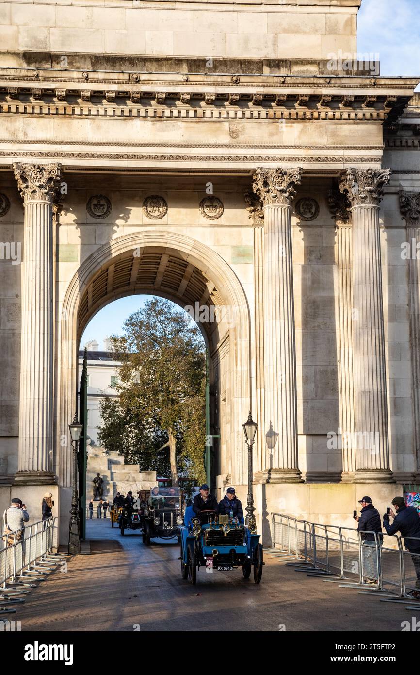 Hyde Park, London, UK. 5th Nov, 2023. London to Brighton Veteran Car