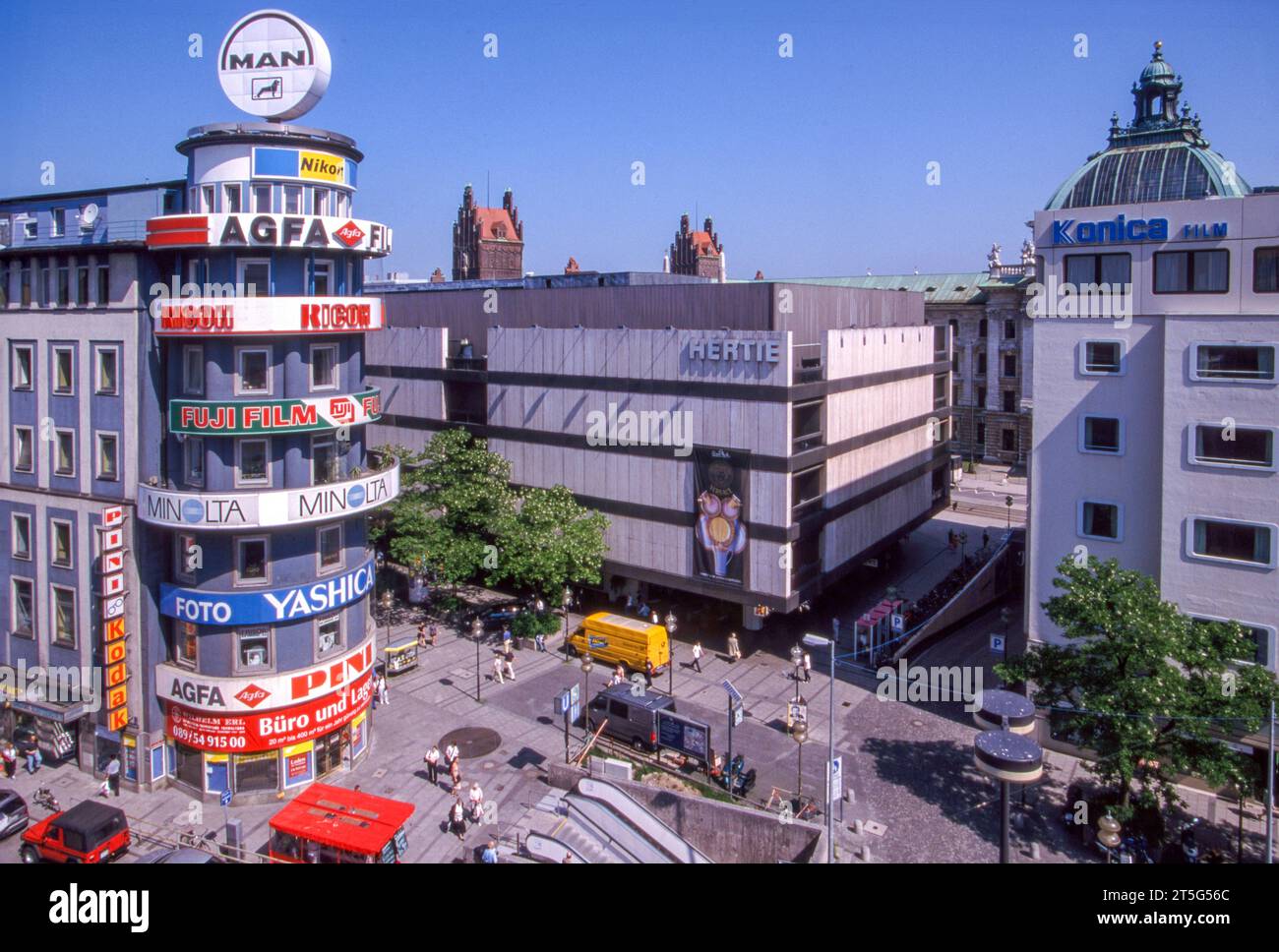 Munich 1999 hi-res stock photography and images - Page 2 - Alamy