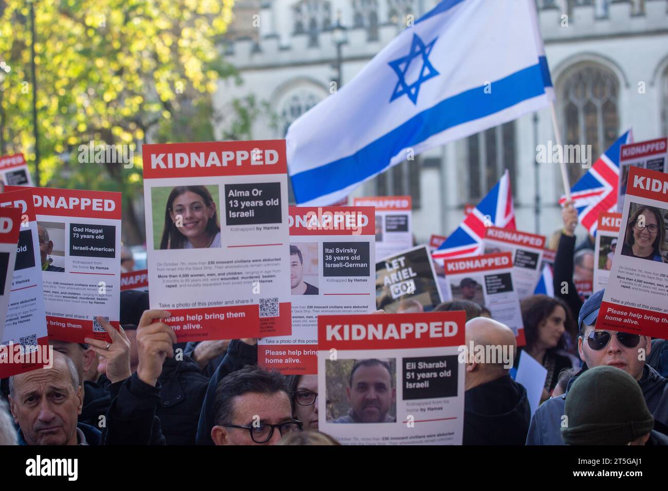 London, England, UK. 5th Nov, 2023. Members of jewish community in ...