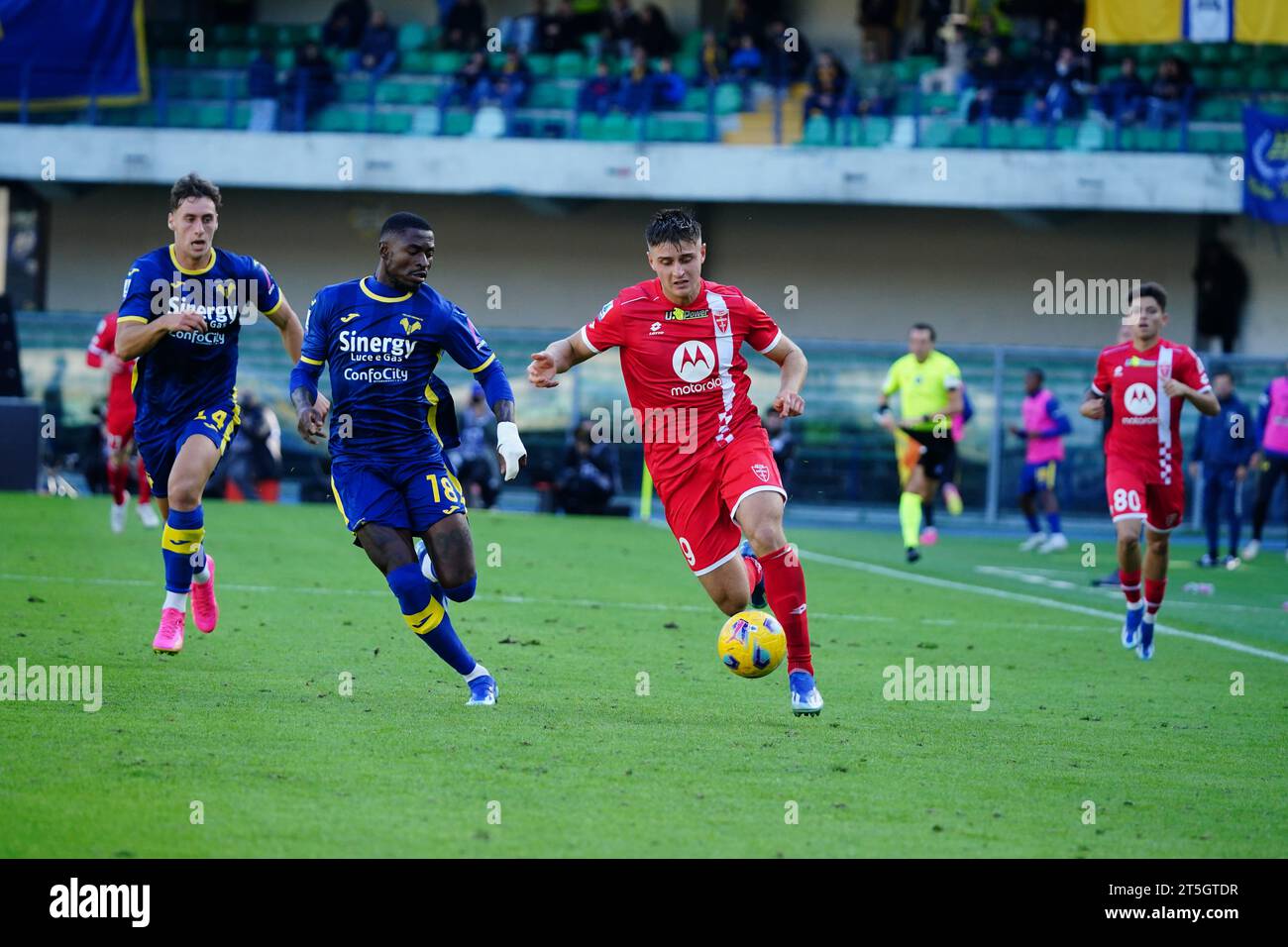 Hellas Verona F.C. Home Maillot de foot 2011 - 2012