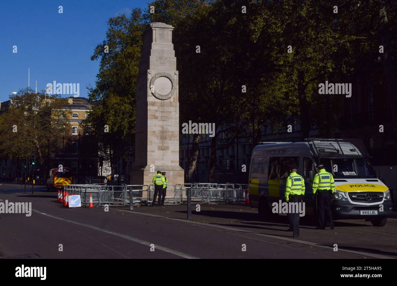 London, UK. 5th November 2023. Police officers guard The Cenotaph in Whitehall ahead of Armistice Day as fears grow the war memorial may be vandalised during ongoing pro-Palestine protests. Credit: Vuk Valcic/Alamy Live News Stock Photo