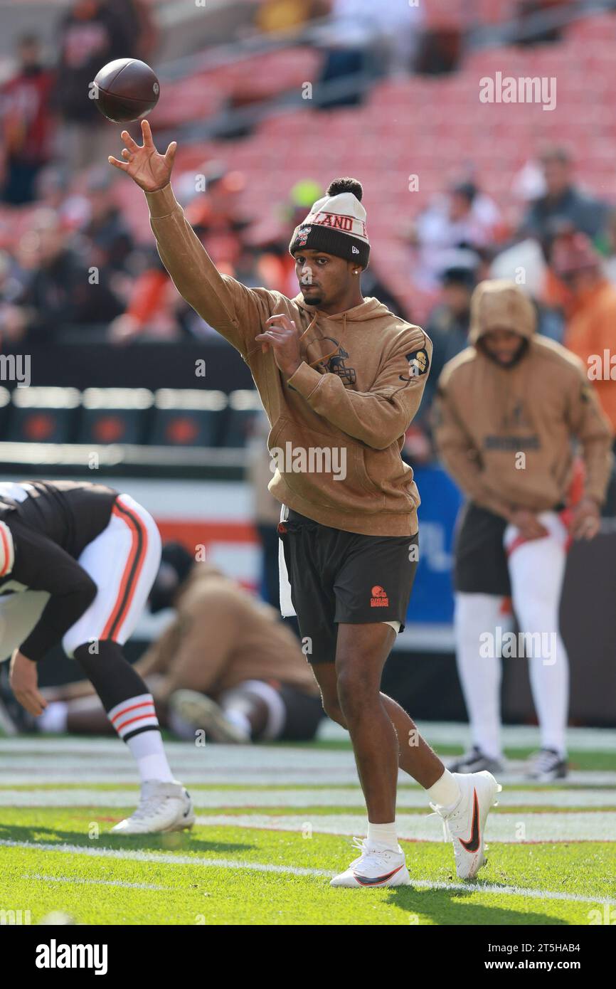 Cleveland, United States. 05th Nov, 2023. Cleveland Brown's quarterback Deshaun Watson (4) prepares for his game against the Arizona Cardinals in Cleveland, Ohio Sunday November 5, 2023. Photo by Aaron Josefczyk/UPI Credit: UPI/Alamy Live News Stock Photo