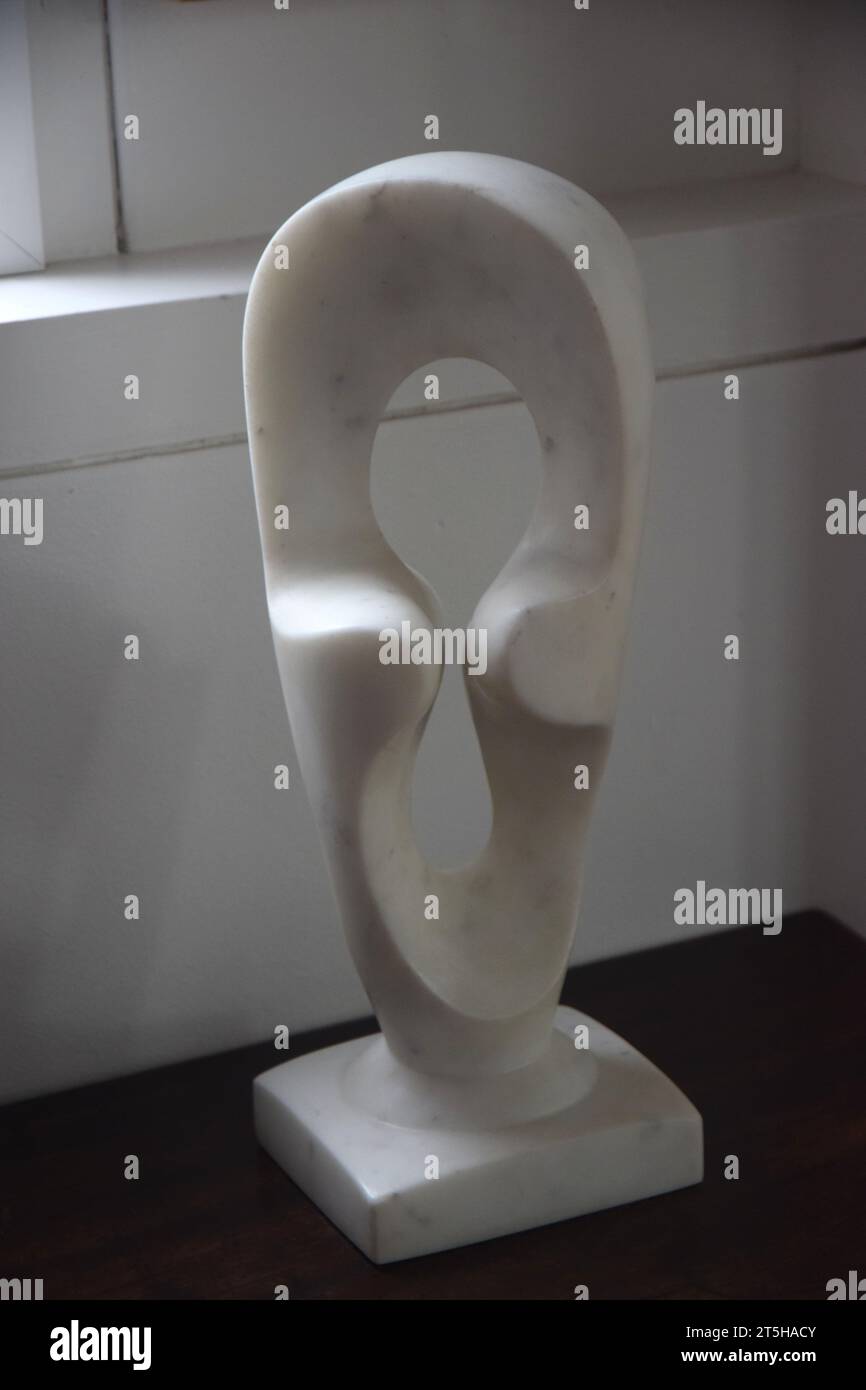 marble sculpture by Japanese artist Kenji Umeda called Spirality